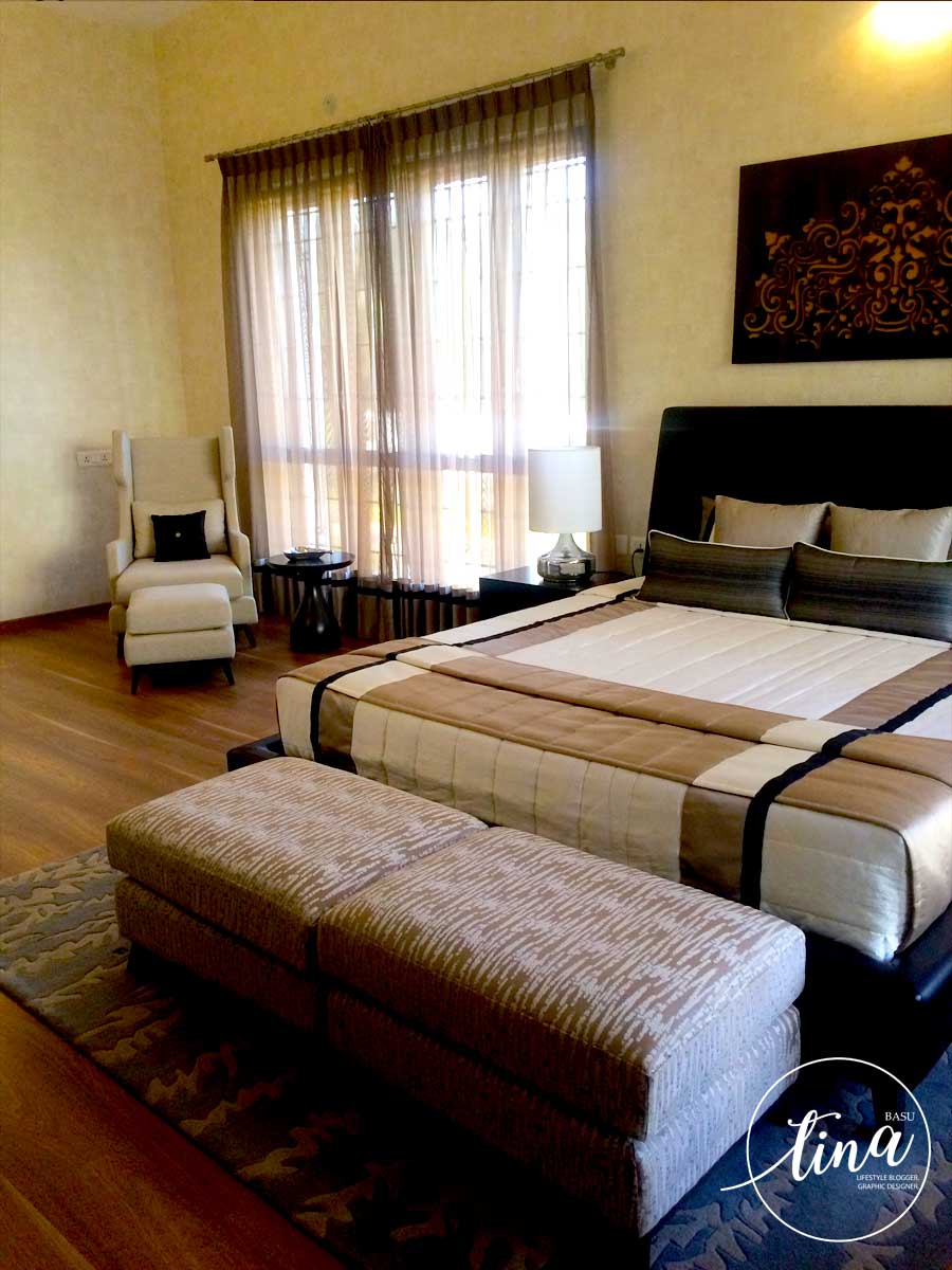 bedroom-decor-wooden-flooring-real-estate-prestige-glenwood