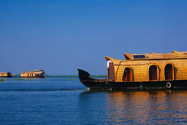 sail in a private houseboat kerala