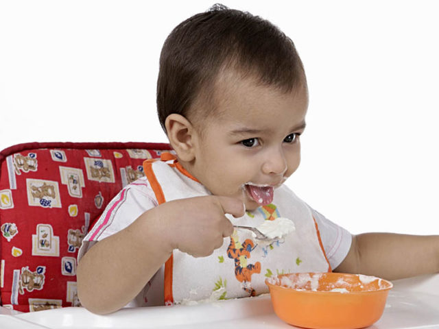 5 best foods to Feed your baby before he turns one